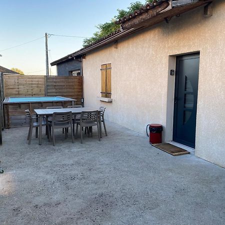 Maison Des Romains ヴィルヌーヴ・シュル・ロット エクステリア 写真